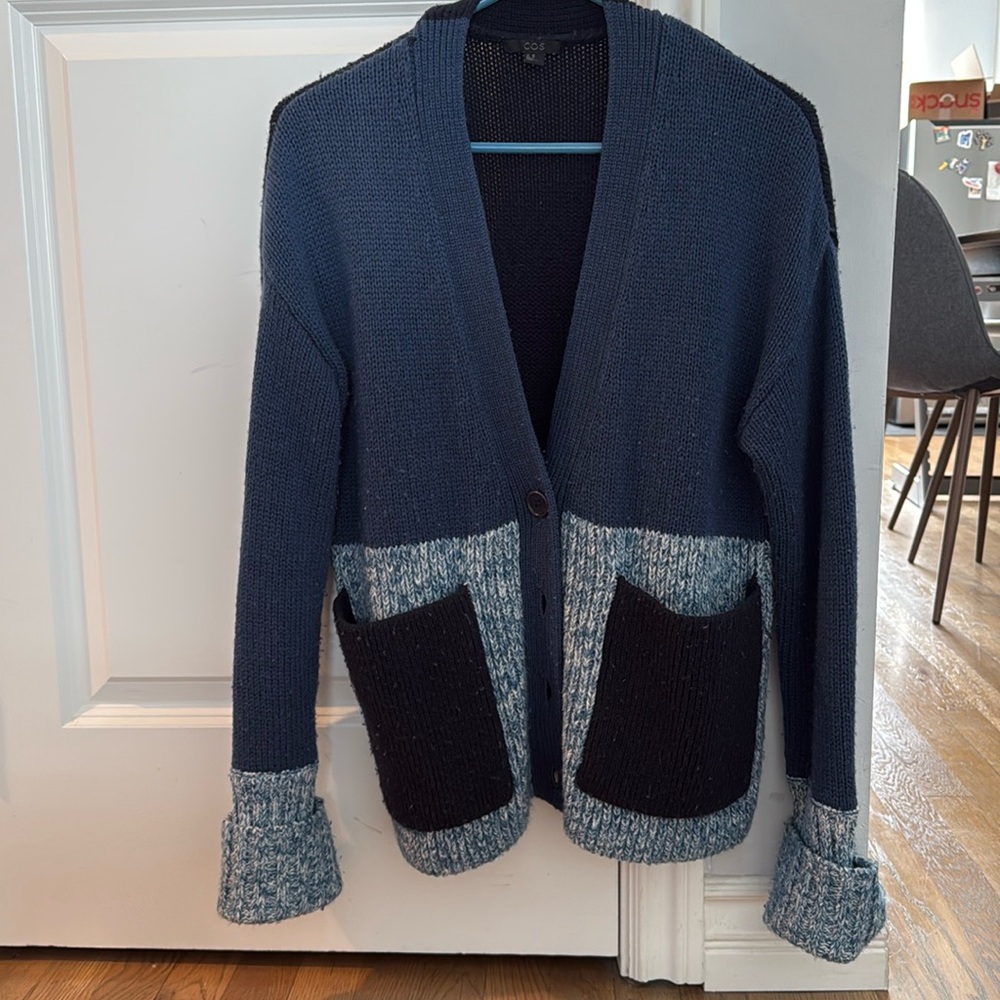 Cos sweater